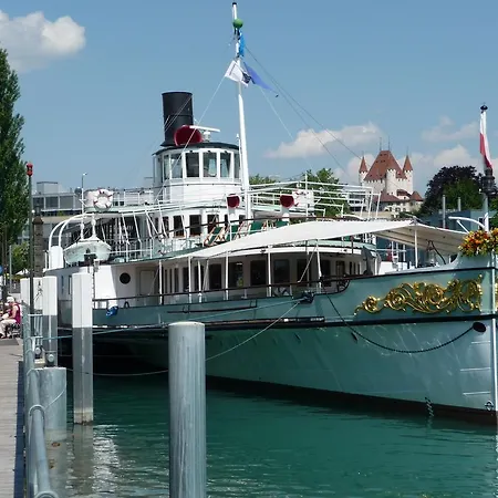 펜션 Altogold Swiss Holidays At Manor Farm 5*