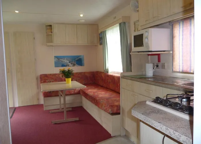 Сasa de vacaciones Altogold Swiss Holidays At Manor Farm 5* Entrelagos