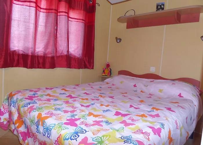 Altogold Swiss Holidays At Manor Farm 5* Entrelagos