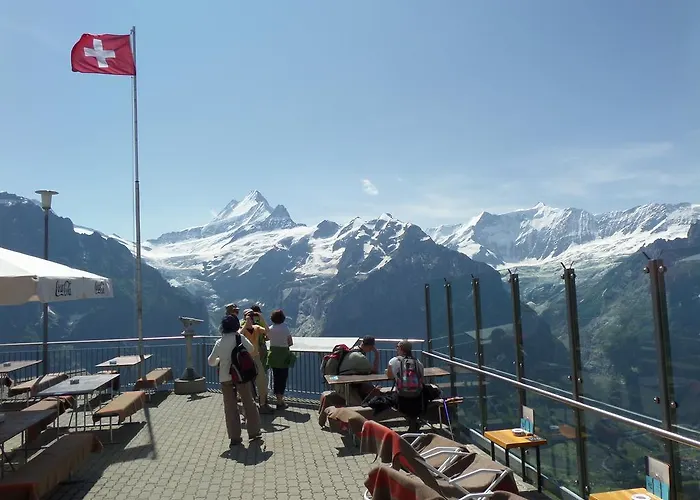 بيت للعطل Altogold Swiss Holidays At Manor Farm 5* إنترلاكن