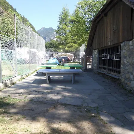 Altogold Swiss Holidays At Manor Farm 5*