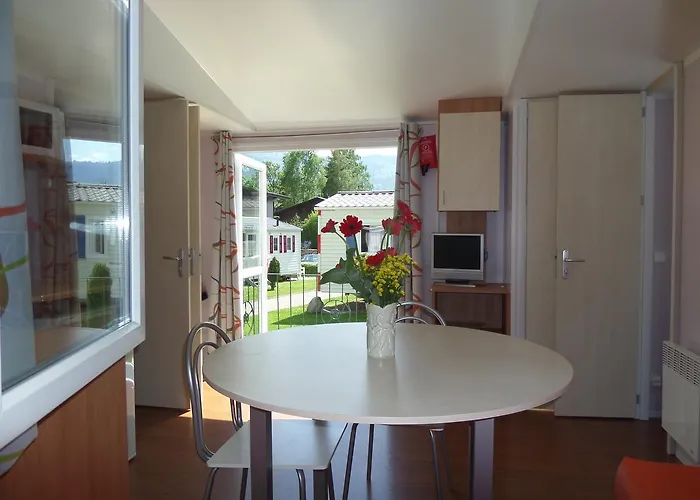 Altogold Swiss Holidays At Manor Farm 5*