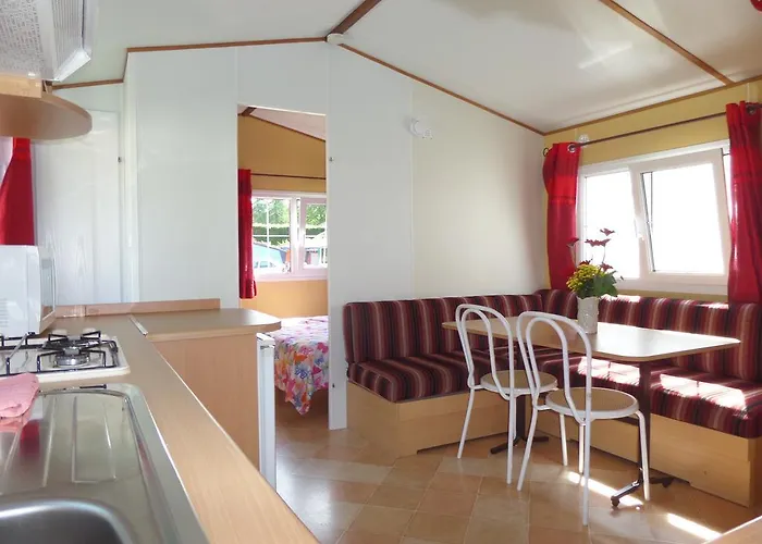 Feriehus Altogold Swiss Holidays At Manor Farm 5* *